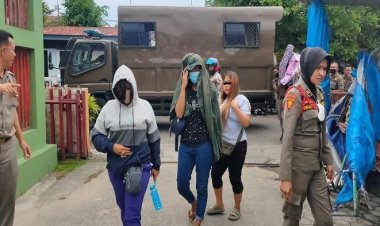 Satpol PP Razia Warung Kopi di Kabupaten Gresik