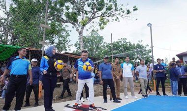 Bupati Melawi Buka Turnamen Bola Voli Antar Desa se-Kabupaten Melawi