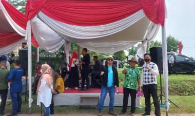 Personil polres pesawaran jadi salah satu juri mobil hias