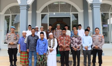 Kapolres Pesawaran laksanakan Safari jumat keliling, Himbau Kamtibmas dan Prokes
