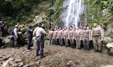 Pembaretan Bintara Remaja Polres Pesawaran di Gunung Betung