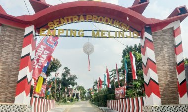 Mengais Rezeky Dipukulan  Emping Dusun Taman Rejo