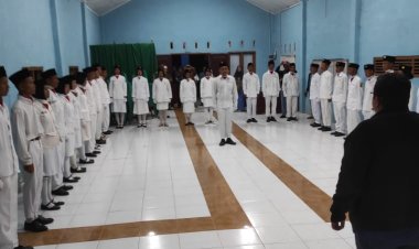 Pengukuhan Paskibra Kecamatan Negeri Katon