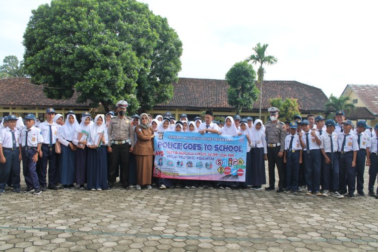 Police Goes To School Satlantas Polres Pesawaran Polda Lampung Sampaikan Himbauan Tertib Berlalu Lintas
