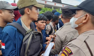 Polisi Bebaskan 8 orang Pengunjuk Rasa Tolak BBM