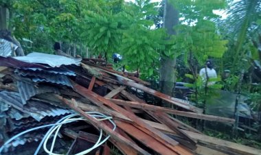 Angin Puting Beliung Rusak 28 Rumah di Benteng