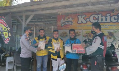 Kapolsek Cibeureum Berikan Bantuan Sembako Kepada Warga Terdampak Kenaikan BBM