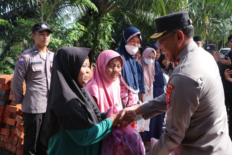 Polda Bengkulu Bedah Rumah Warga Bentiring