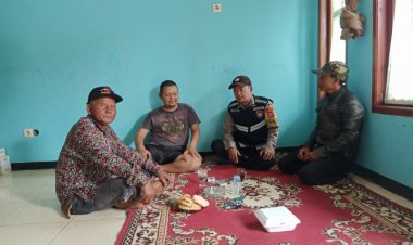Bhabinkamtibmas Polsek Sukaraja Himbau Warga, Waspada Bencana Alam