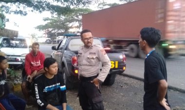 Lakukan Patroli Dialogis,Unit Samapta Polsek Cibeureum Ajak Warga Pelihara Kamtibmas