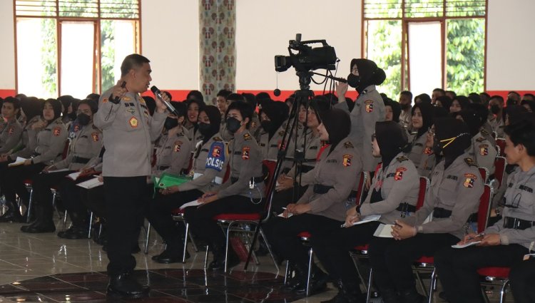 Irjen. Pol. Drs. Eko Budi Sampurno saat menjadi pembicara utama dalam Kuliah Umum di Setukpa Lemdiklat Polri, 16 Agustus 2022.