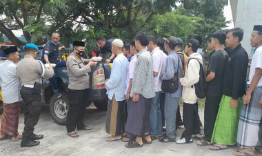 Jumat Berkah Jumat Bersedekah Polsek Sukalarang