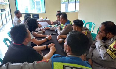 Polsek Sukalarang Laksanakan Zoom Meeting Pelatihan Pengembangan SDM Unggul