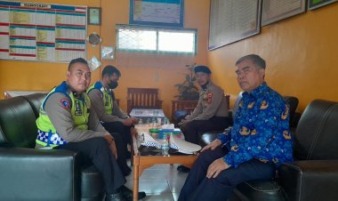Giat Dikmas Lantas Anggota Polsek Sukalarang Ke Sekolah Dasar