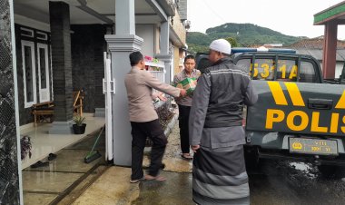 Polsek Sukalarang Peduli Santri dan Kyai