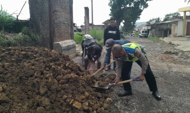 Sikap Cepat Tanggap Unit Lantas Polsek Sukalarang Saat Sedang Berpatroli