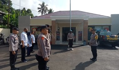 Apel Pagi Polsek Cireunghas,Bentuk Komunikasi Antara Pimpinan Dan Anggota