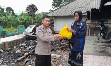 Polsek Sukalarang Kembali Bagikan Bantuan Sembako