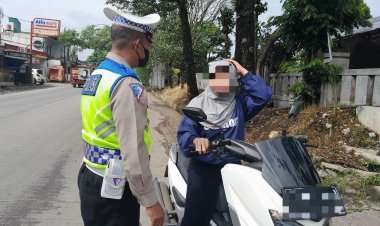 Tingkatkan Kamseltibcarlantas, Polsek Sukalarang Laksanakan OPS Simpatik