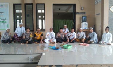 Kapolsek Cibeureum Laksanakan Jum'at Keliling