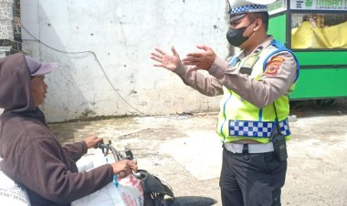 Tetap Gatur di Hari Libur Unit Lantas Polsek Sukalarang