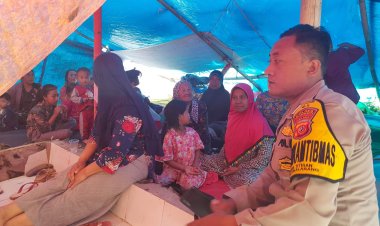 Bhabinkamtibmas Desa Titisan Laksanakan Kegiatan Trauma Healing Terhadap Korban Bencana