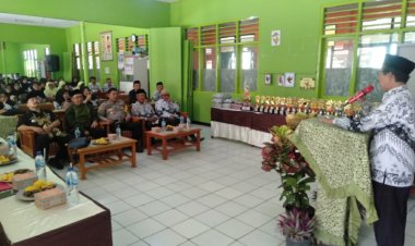 Kapolsek Cireunghas Hadiri Peringatan Hari Guru Dan HUT PGRI Ke 77
