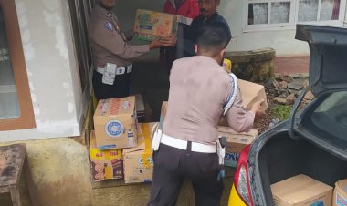 Unit Lantas Polsek Sukalarang Bantu Pengawalan Pendistribusian Bantuan Korban Gempa