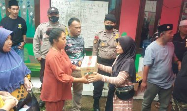 Hindari Kemacetan dan Gangguan di Jalan, Polsek Sukalarang Berikan Pengawalan Bantuan Pasca Gempa