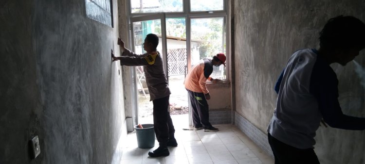 Polsek Sukaraja Laksanakan Giat Jumsih/Jum'at Bersih