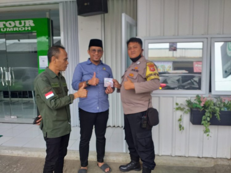 PASANG BANER DAN SAMBANG CIPTAKAN KEAMANAN DAN KETERTIBAN DI WILAYAH BINAAN, BERIKAN HIMBAUAN KAMTIBMAS