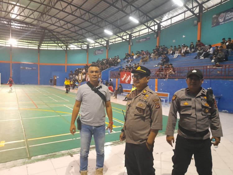 Puluhan Aparat Kepolisian Jaga Liga Futsal Sukabumi
