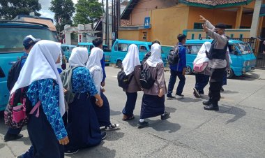 Kegiatan Patroli Antisipasi Tawuran Antar Pelajar Pasca Bubaran Sekolah