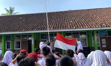 Jadi Pembinaan Serta Bendera Polisi Sampaikan Himbauan Kamtibmas