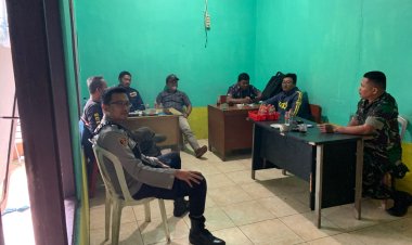 Antisipasi Banjir, Bhabinkamtibmas Beserta Aparat Desa Laksanakan Rapat Koordinasi