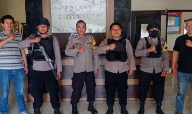 Polsek Cireunghas Perketat Penjagaan Kantor, Pasca Penyerangan Bom Bunuh Diri Di Astanaanyar Bandung