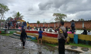 Bhabinkamtibmas Polsek Cibeureum Laksanakan Patroli Dialogis Ke Tempat Wisata
