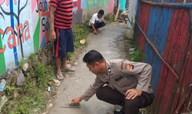 Polisi Sampaikan Himbauan Kamtibmas Kepada Masyarakat Sambi Kerja Bakti