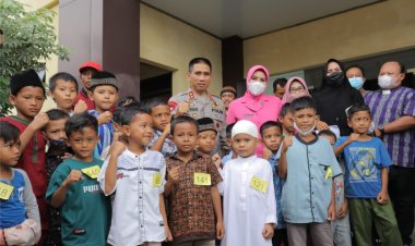 Jelang Perayaan  Natal 2022 dan Tahun Baru 2023, Polda Lampung Gelar Bakti Sosial dan Khitanan Massal