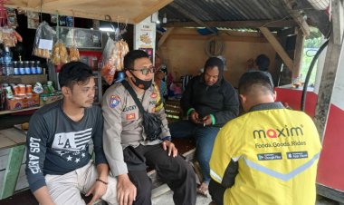 Jelang Nataru Bhabinkamtibmas Polsek Cibeureum Laksanakan Anjangsana,Berikan Himbauan Kamtibmas Kepada Warga Binaanya