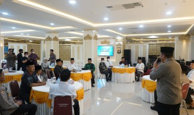 Kapolda Lampung Jalin Komunikasi dengan Masyarakat Melalui Giat Jumat Curhat