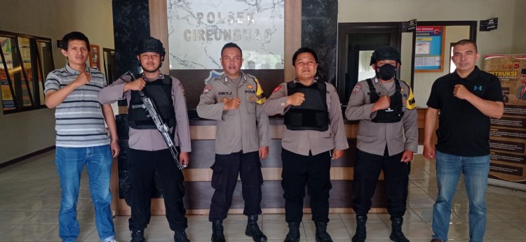 Polsek Cireunghas Perketat Penjagaan Kantor, Pasca Penyerangan Bom Bunuh Diri Di Astanaanyar Bandung