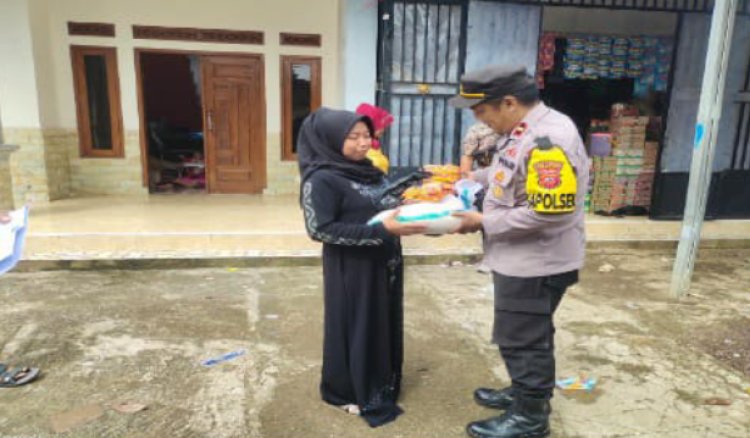 Polsek Cireunghas Kerjasama Dengan Desa Cipurut Salurkan Bansos Untuk Korban Gempa Cianjur