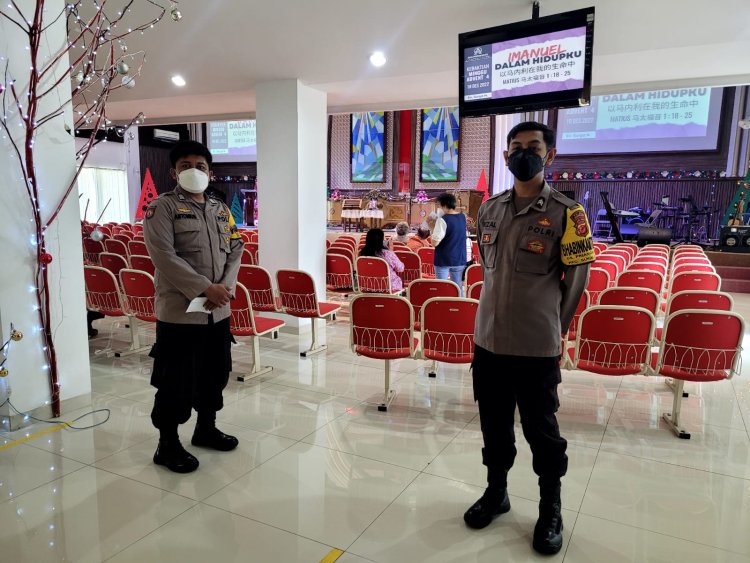 Pengamanan Ibadah Kebaktian Umat Kristiani di Gereja Kristen Indonesia