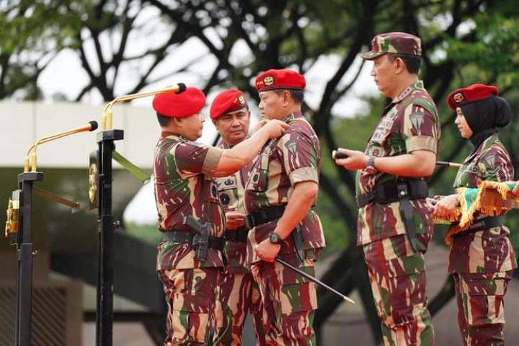 Menerima Brevet Komando Baret Merah, Kapolri Jenderal Pol Listyo Sigit : Soliditas dan Sinergitas TNI-Polri