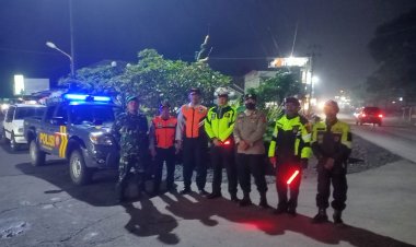Patroli Gabungan Pam Tahun Baru 2023 Polsek Sukalarang
