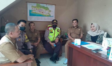 Sambang, Cara Polsek Sukalarang Tali Silaturahmi Dengan Kepala Desa