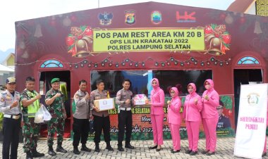 Ketua Bhayangkari Lampung Selatan Ny. Mariska Edwin Kunjungi Pospam Nataru