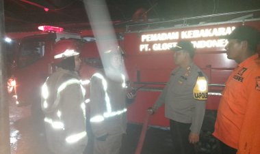 Respon Cepat Polsek Sukalarang Saat Terima Laporan Kebakaran