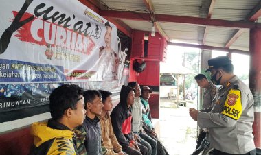 Polisi Sampaikan Himbauan Kamtibmas Melalui Program Jum'at Curhat